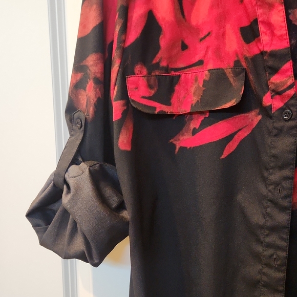 Womens Calvin Klein Red and Black 3/4 Sleeve Blouse with Mandarin Collar S8ze Lg - Picture 3 of 6